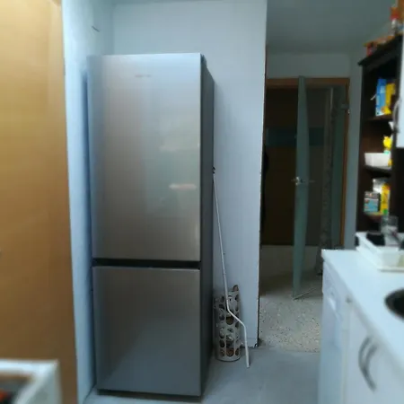 Bett 4 Im Maenner-4-bettzimmer Nur Maenner Only Men Solo Hombres Hostel Mogan